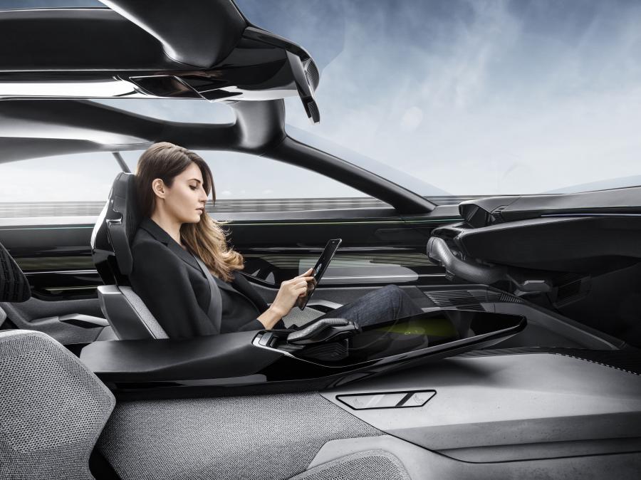 Интерьер Peugeot Instinct Concept 2017 года  (фото 46 из 98)